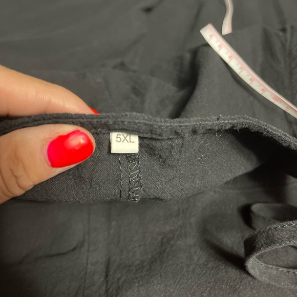 Plus size linen romper - Picture 4 of 6